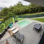 House With Pool And Panoramic View Of Сasa de vacaciones Bilbao