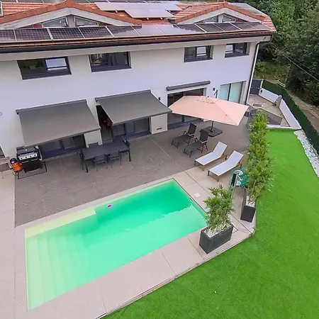 House With Pool And Panoramic View Of Dom wakacyjny