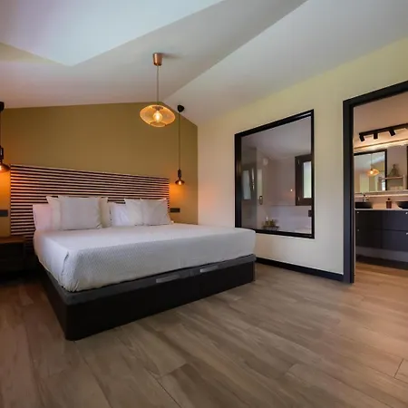 Vakantiehuis House With Pool And Panoramic View Of