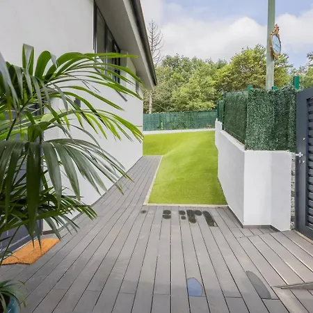 House With Pool And Panoramic View Of Vakantiehuis Bilbao