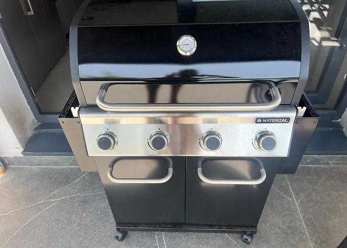 House With Pool And Panoramic View Of