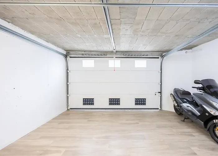 House With Pool And Panoramic View Of Casa vacanze Bilbao