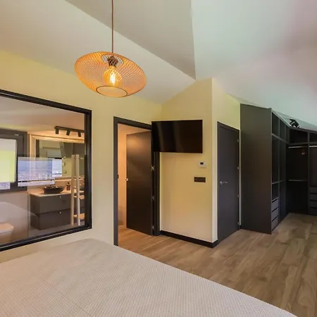 別荘 House With Pool And Panoramic View Of